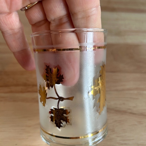 Vintage Libbey 3 Juice Glasses Gold Maple Leaf Frosted Lidded Kraft Pitcher MCM - Picture 8 of 12